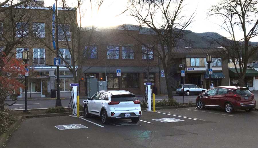 public-electric-vehicle-charging-ashland
