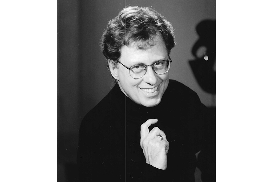 Sugeet Posey developed Creative Visions, a feng shui business, in Ashland. He was a volunteer with the Oregon Shakespeare Festival, Britt classical concerts and OLLI at SOU.