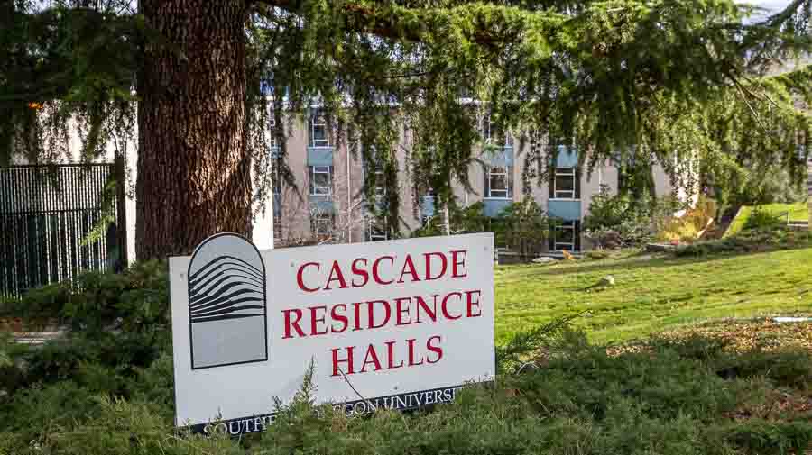 The Cascade residence complex at SOU, photographed here in 2024, had approximately 194,000 gross square feet of floor area that formerly housed about 500 SOU students. It was constructed in phases between 1960 and 1966. Ashland.news photo by Bob Palermini