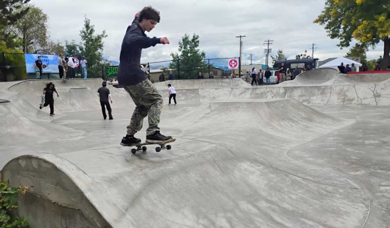 Skaters came out to hit the pavement and grind some rails in celebration of the grand reopening at the Talent Skate Park on Saturday, Oct. 11. Kayla Heffner photo for Ashland.news